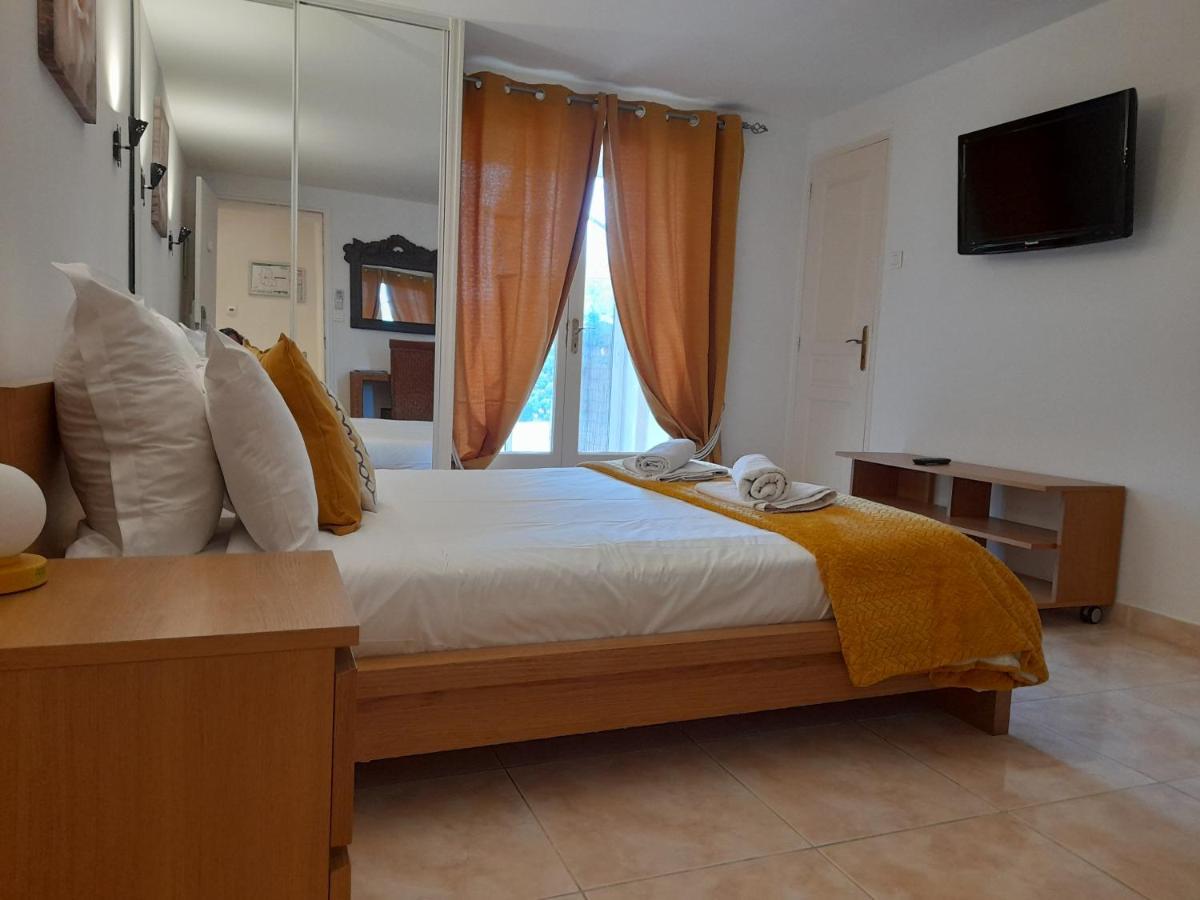 Hotel Villa Maya Gassin Extérieur photo